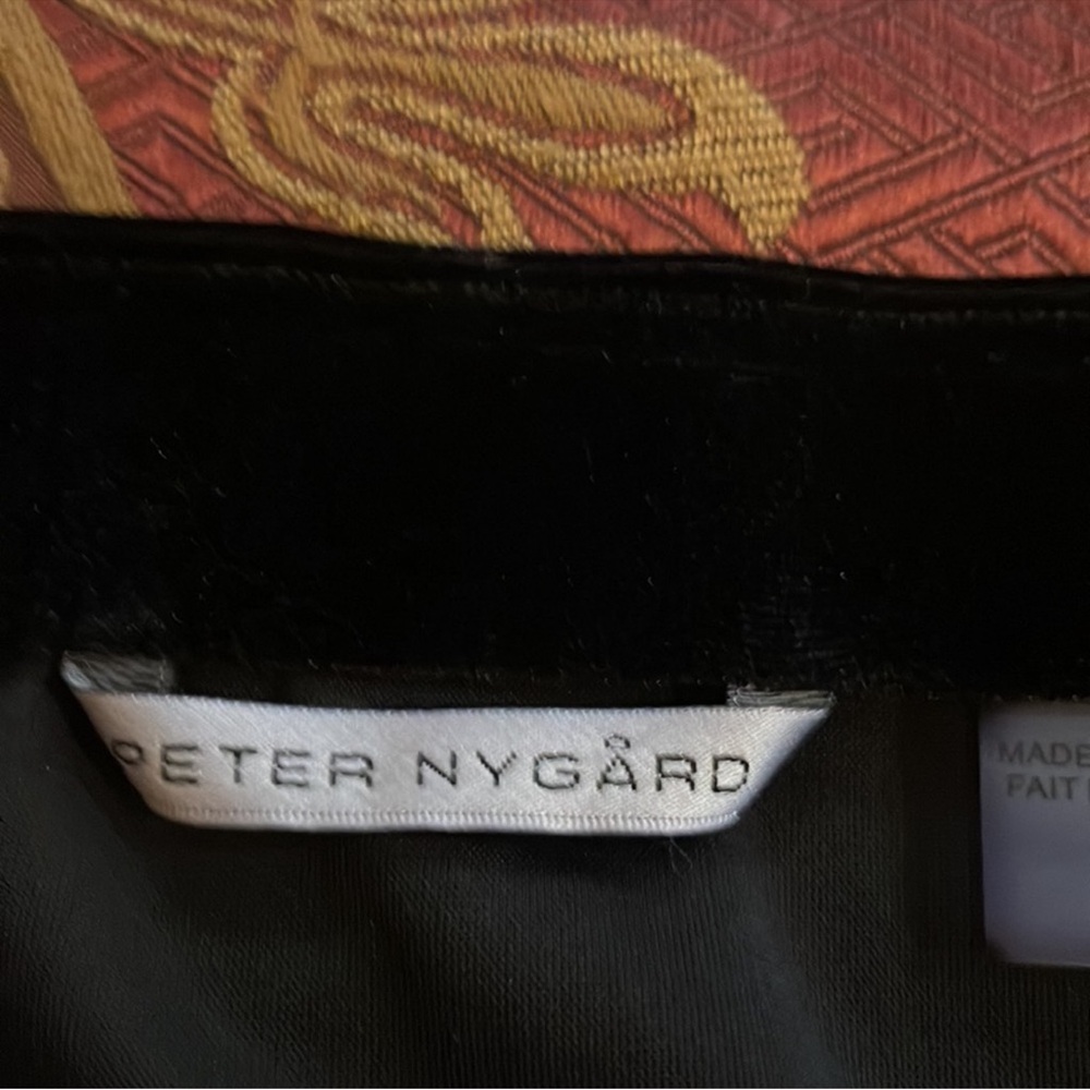 Peter Nygard velvet suit leather trimmed jacket (6) skirt (small) price is firm - Picture 7 of 13